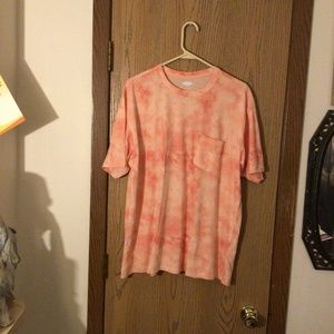 Pink cloudy tee shirt